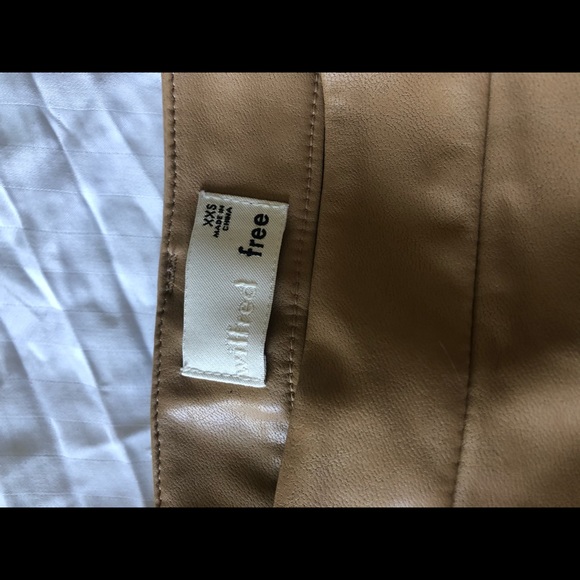 Wilfred Free vegan leather skirt - Picture 4 of 6